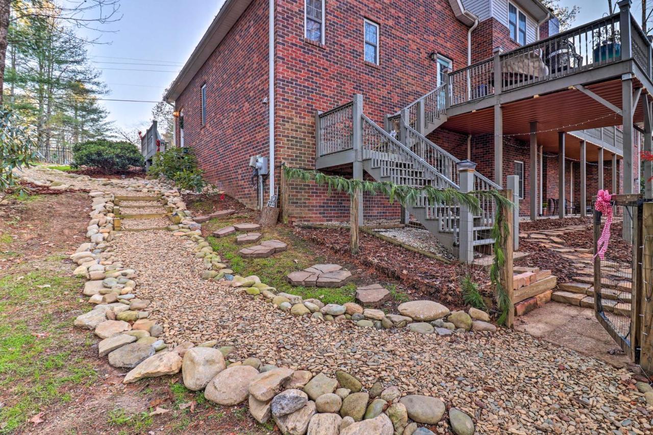 Private Hendersonville Hideaway With Fire Pit! Kültér fotó